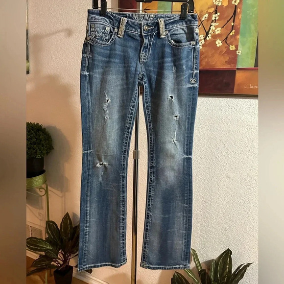 Miss Me distressed/rigged jeans size 27/33 - Picture 1 of 13